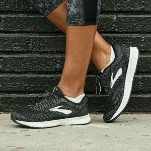 Brooks Revel 3 Trainer Road Running Shoes Black